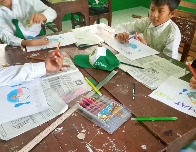 Proses pembuatan poster